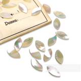 Vintage 1950/60s Mother of Pearl Superfine Simple Petal - 15x7mm