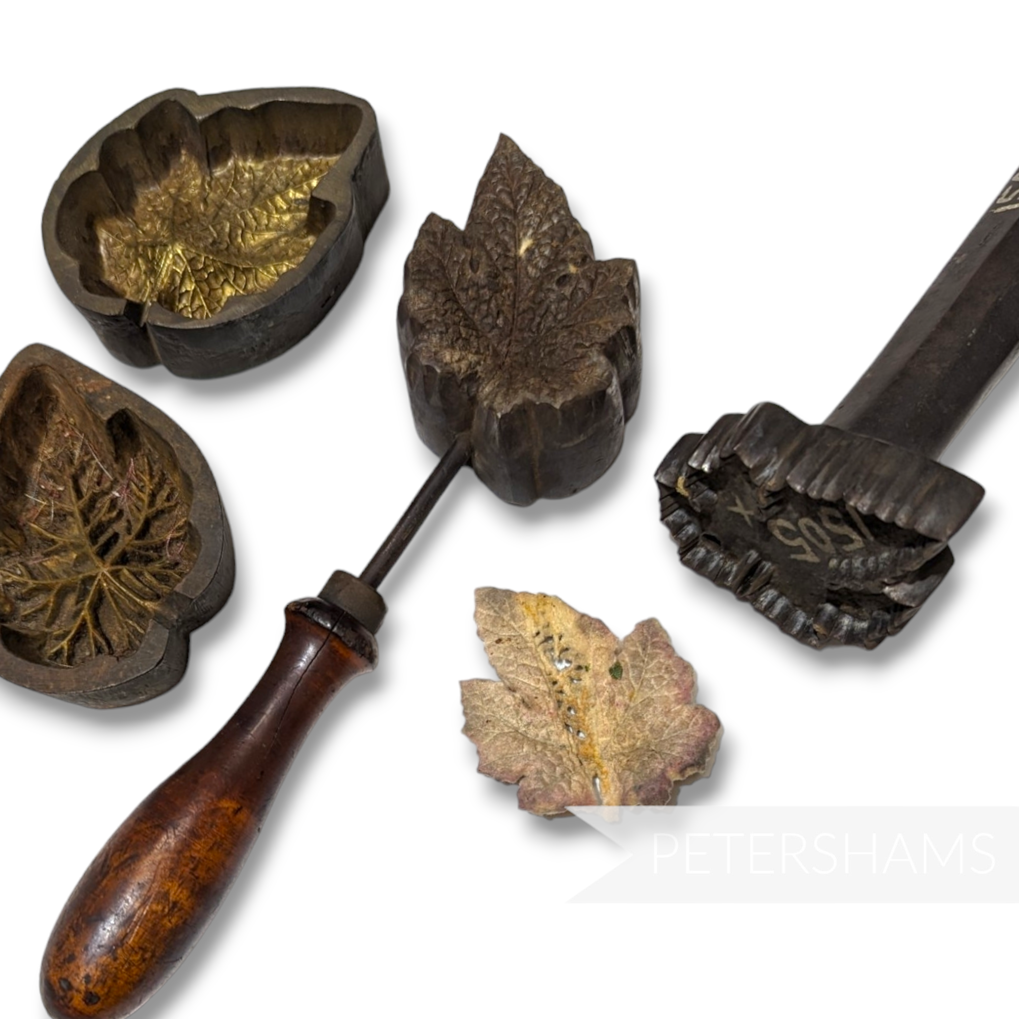 Antique Flower Mould & Cutter - 1505X Angled Maple Leaf