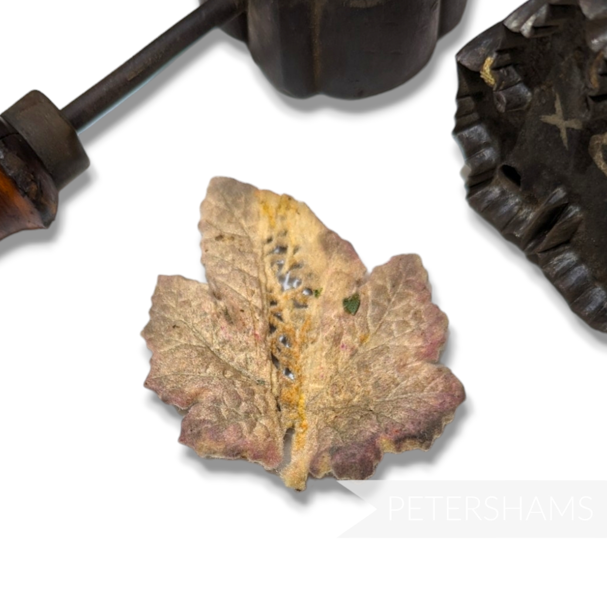 Antique Flower Mould & Cutter - 1505X Angled Maple Leaf