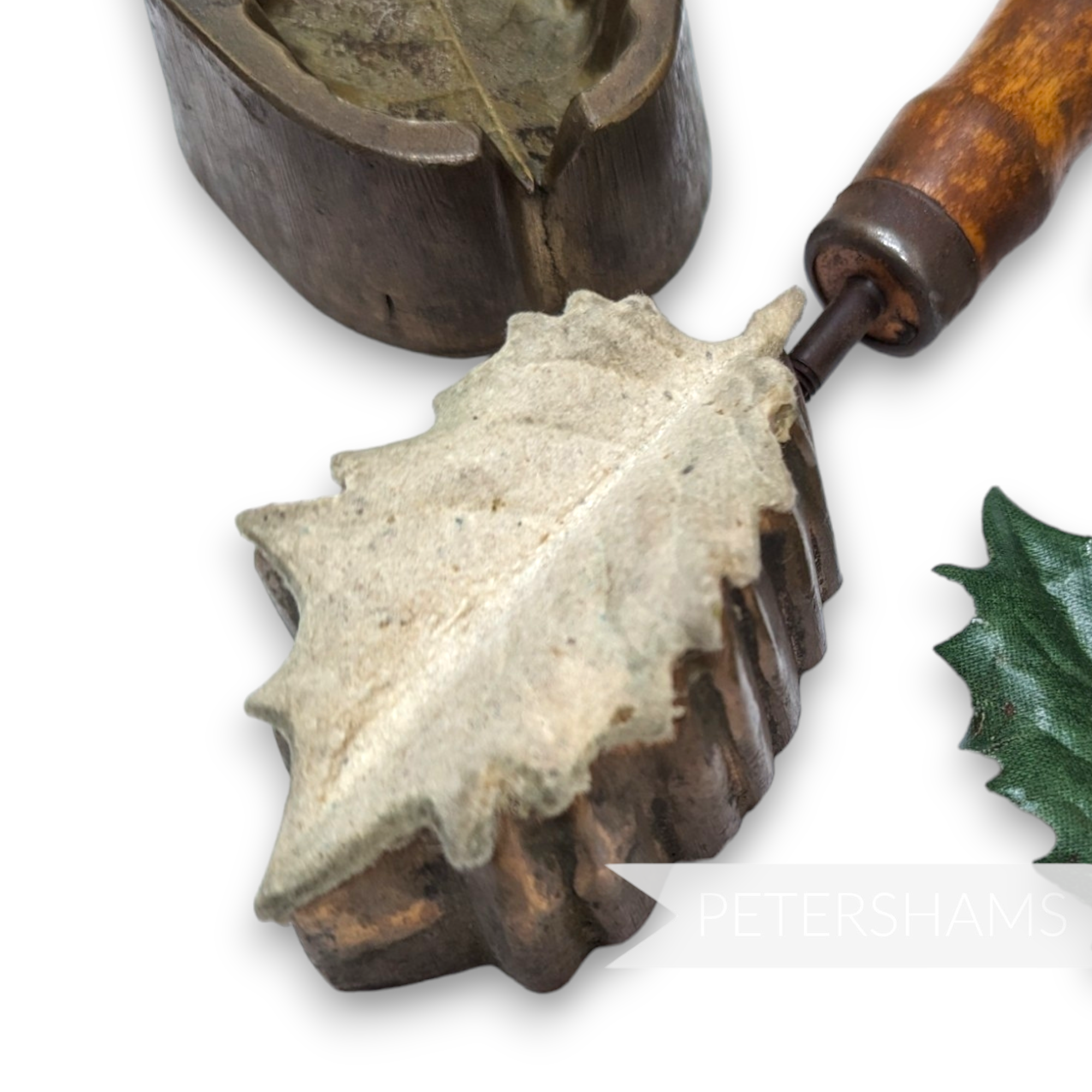 Antique Flower Mould & Cutter - 9x5cm Large Holly Leaf