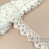 Fruity Floral Leaf 35mm Vintage 1950/60s Cotton Off-White Lace Trim - 1m